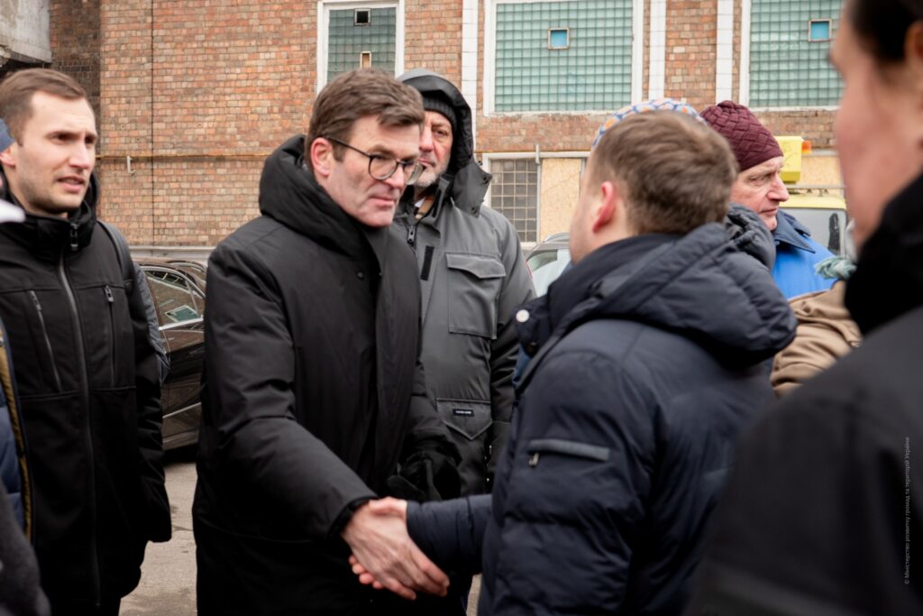 Посол ФРН в Україні Гайко Томс на зустрічі з працівниками Дарницької ТЕЦ