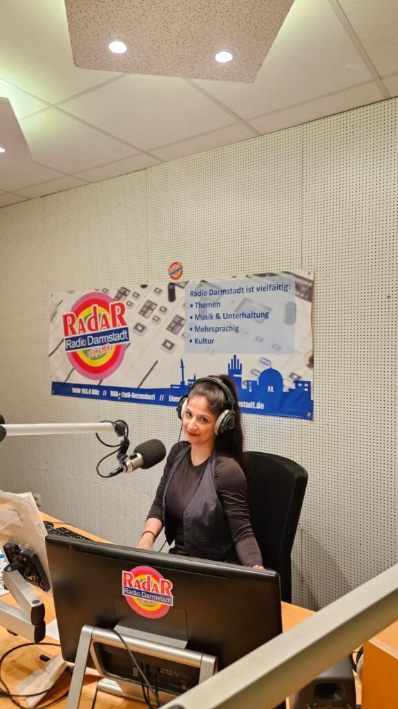 Khadija-Noori-Radio-Darmstadt.Foto: Privat
