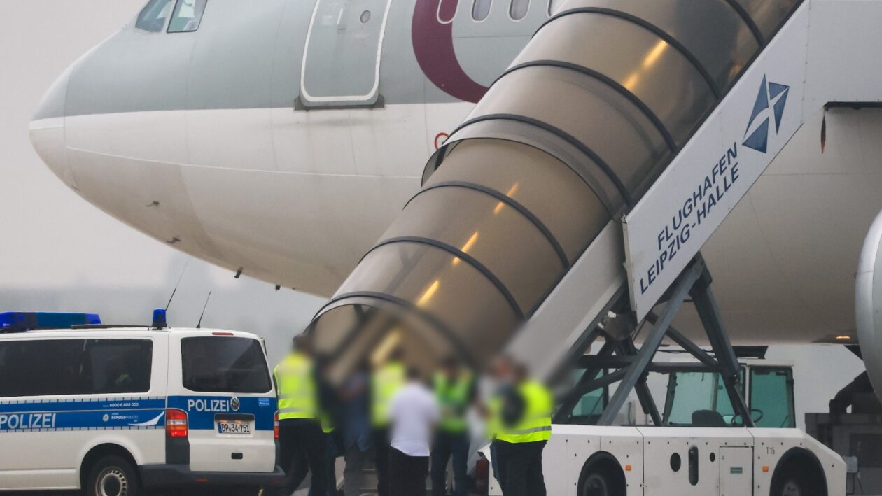 توقف اخراج پناهجویان افغان از آلمان توسط طالبان 
Foto: Jan Woitas/dpa