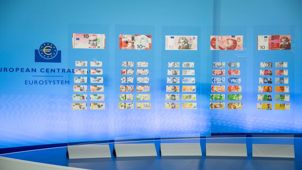 عرض مقترحات تصميم الأوراق النقدية لليورو في فرانكفورت، 23 يوليو 2026.Foto:  2026 European Central Bank www.ecb.europa.eu