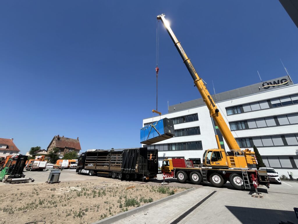 Компанія ÜWG пожертвувала когенераційну установку Україні. Фото - Überlandwerk Groß-Gerau GmbH