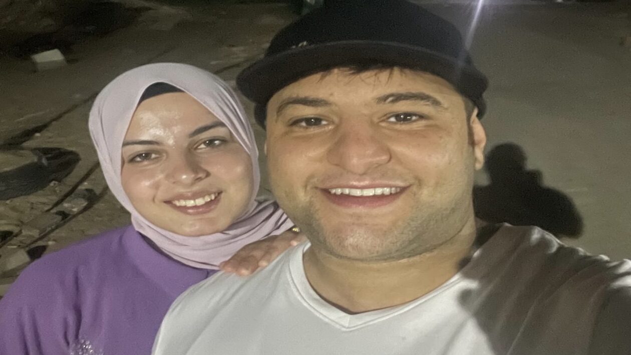 فاروق وزوجته براء خلال تجولهما في قطاع غزة قبل اندلاع الحرب (Foto: Privat)