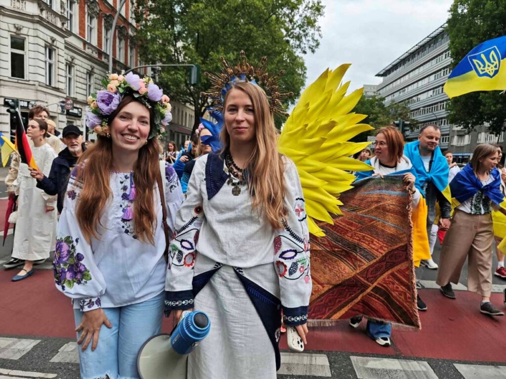 Архівне фото з мітингів 24 серпня у попередні роки – Нана Морозова/Amal News