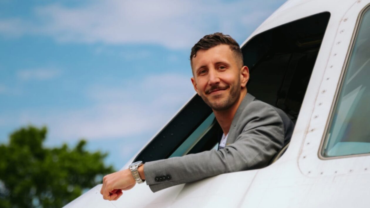 Roland Khoury war der syrische Copilot des ersten Direktflugs von Deutschland nach Syrien seit 2015 © LEAV Aviation
