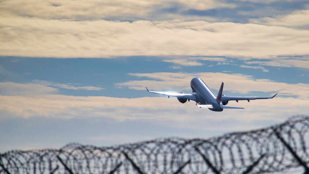 abschiebung flug| Bild: Canva Pro