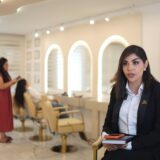 چالش کار در حرفه زیبایی: سهیلا اعلمی متخصص زیبایی در هامبورگ