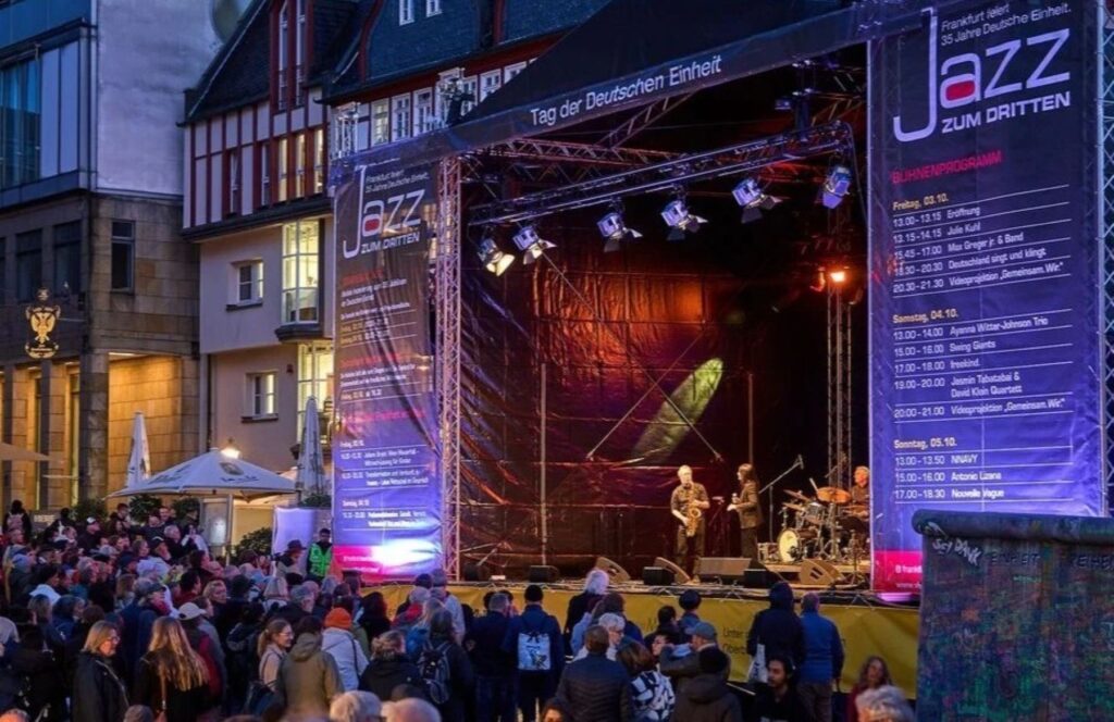 صورة للمهرجان العام الماضي في ساحة الرومر. Foto: visitfrankfurt
