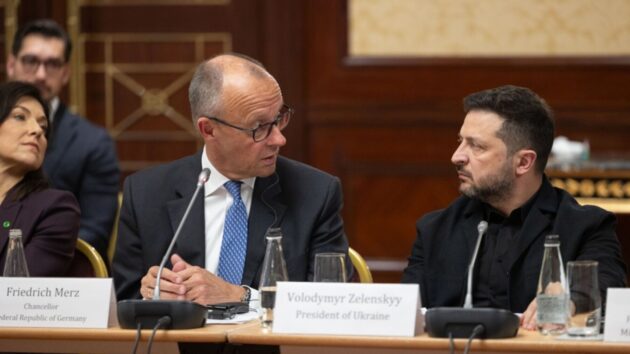 © Офіс президента України
