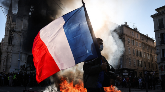 روز تظاهرات در فرانسه Thibaud Moritz/AFP/dpa
