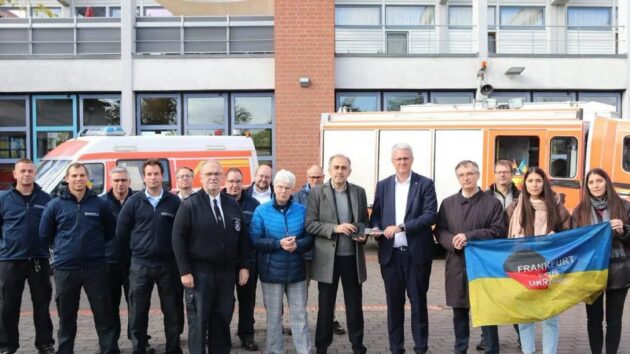 Пожежна служба Рюссельсхайма передала пожежні автомобілі для України © Генеральне консульство України у Франкфурті-на-Майні
